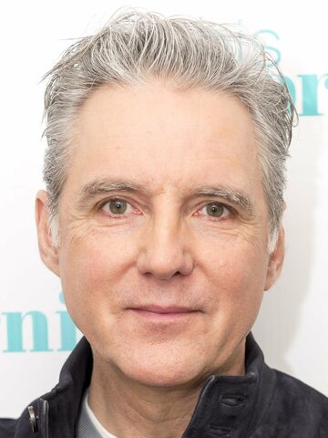Michael Praed Headshot