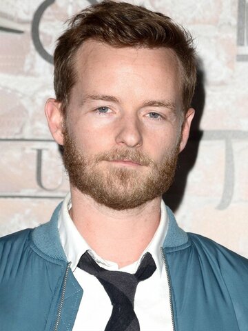 Christopher Masterson Headshot