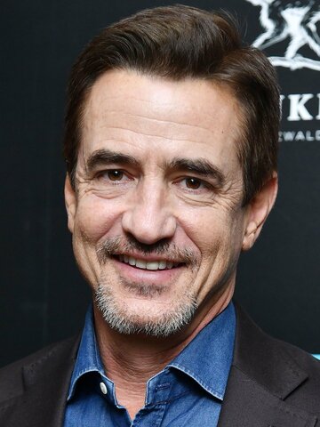 Dermot Mulroney Headshot