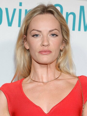 Lucy Martin Headshot