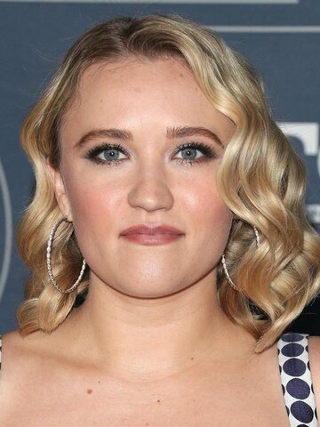Emily Osment Headshot