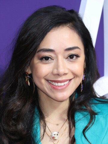 Aimee Garcia Headshot