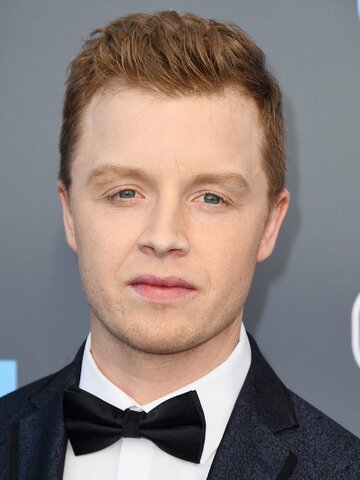 Noel Fisher Headshot