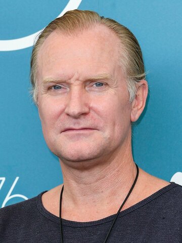 Ulrich Thomsen Headshot