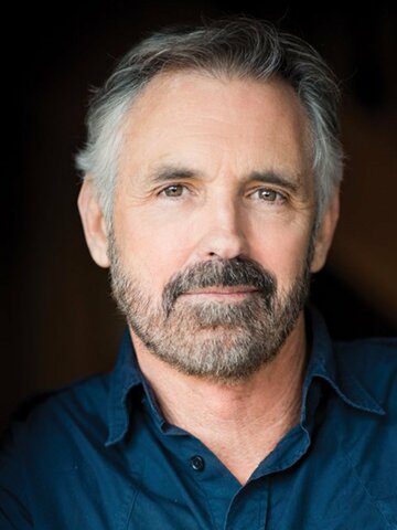 Andrew McFarlane Headshot