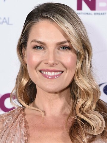 Ali Larter Headshot