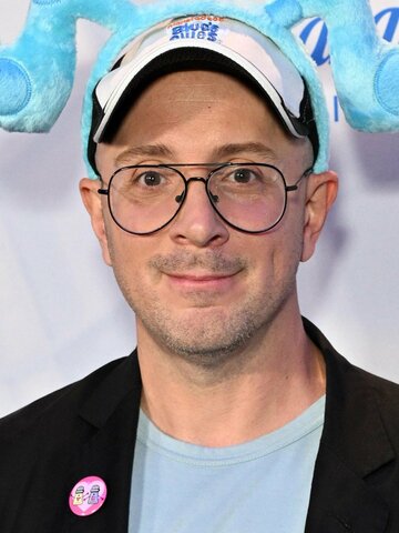 Steve Burns Headshot