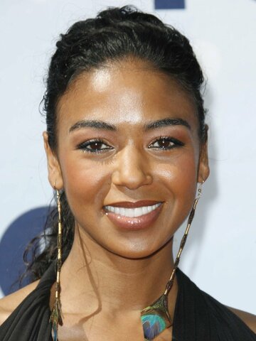Ananda Lewis Headshot