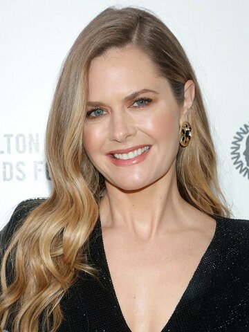 Maggie Lawson Headshot