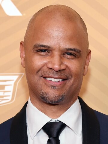 Dondré Whitfield Headshot