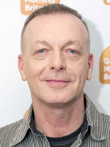 Hugo Speer Headshot