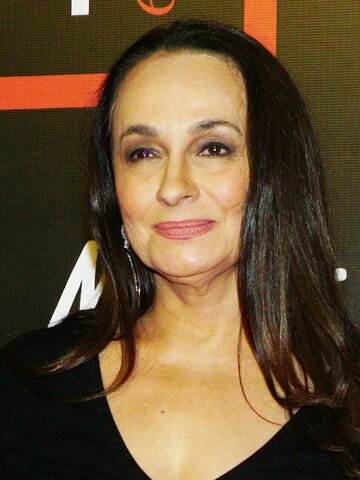 Soni Razdan Headshot