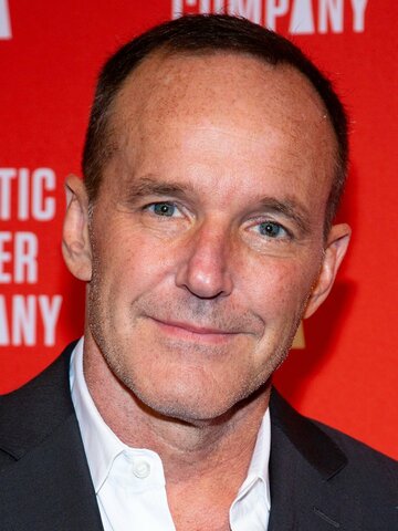 Clark Gregg Headshot