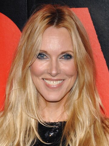 Alana Stewart Headshot