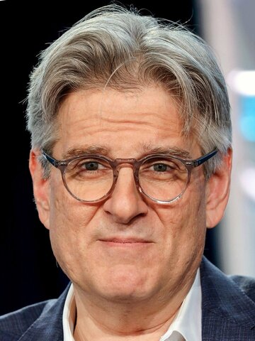 Peter Gould Headshot