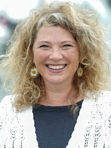 Cécile Bois Headshot