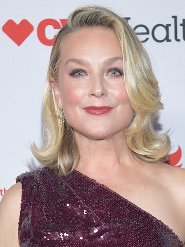 Elisabeth Röhm Headshot