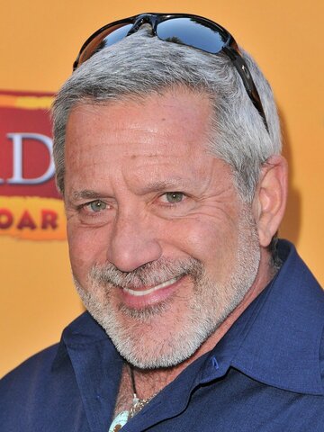 Kevin Schon Headshot