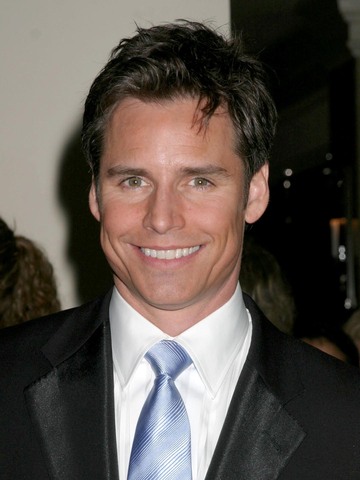 Dan Gauthier Headshot