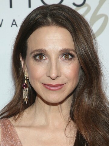 Marin Hinkle Headshot