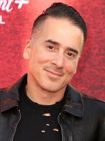 Kirk Acevedo Headshot
