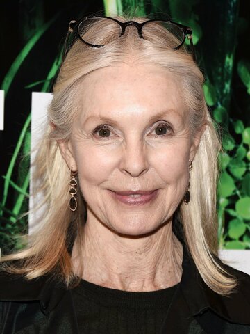 Victoria Tennant Headshot