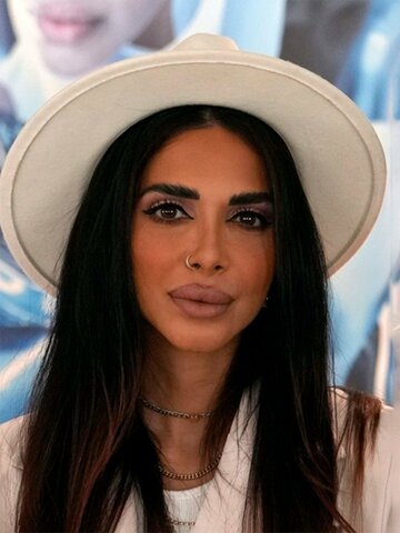 Sara Al Madani Headshot