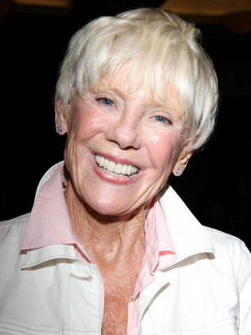 Connie Hines Headshot