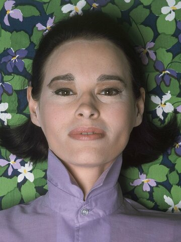 Gloria Vanderbilt Headshot