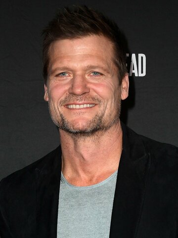 Bailey Chase Headshot