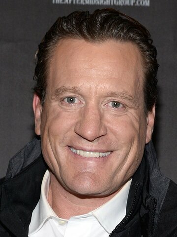 Jeremy Roenick Headshot