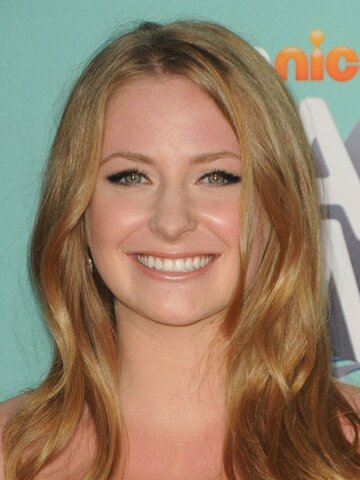 Charlotte Arnold Headshot