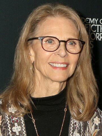 Lindsay Wagner Headshot