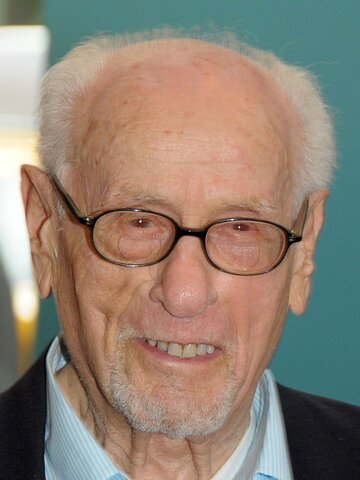 Eli Wallach Headshot