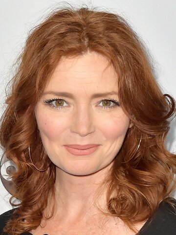 Brigid Brannagh Headshot