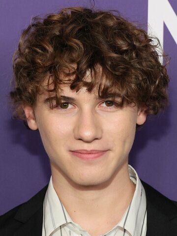 Sam Nivola Headshot