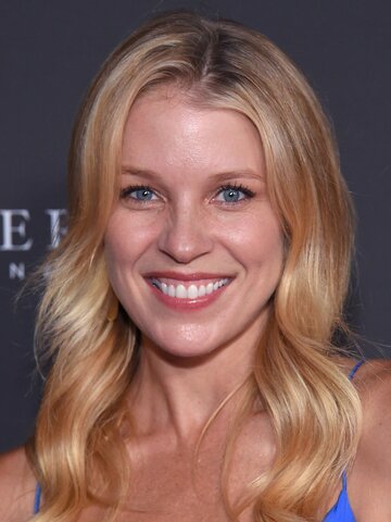 Alicia Leigh Willis Headshot