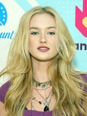 Chloe Rose Robertson