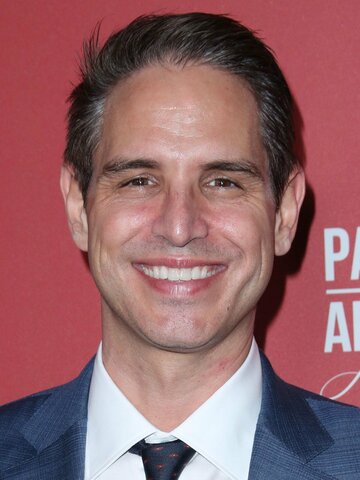 Greg Berlanti Headshot