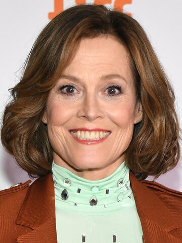 Sigourney Weaver Headshot