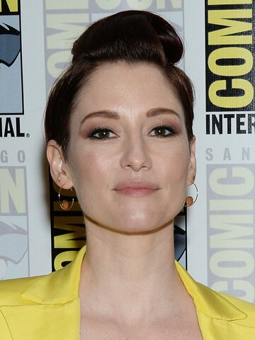 Chyler Leigh Headshot