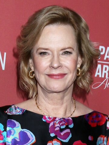 JoBeth Williams Headshot
