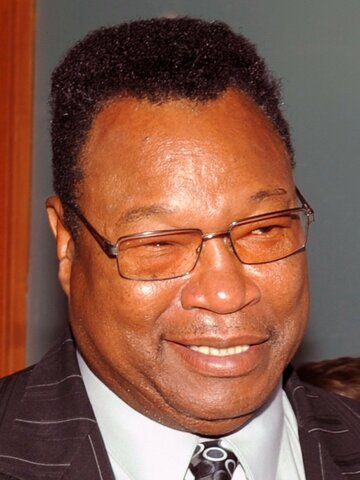 Larry Holmes Headshot