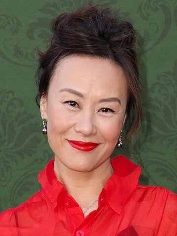 Vivian Wu Headshot