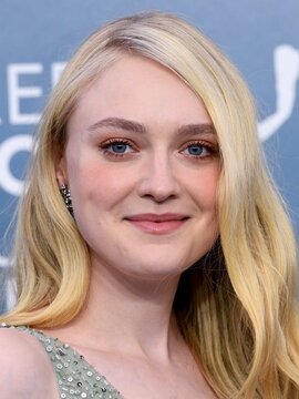 Dakota Fanning Headshot