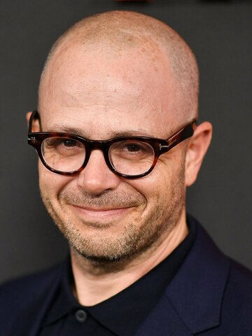 Damon Lindelof Headshot