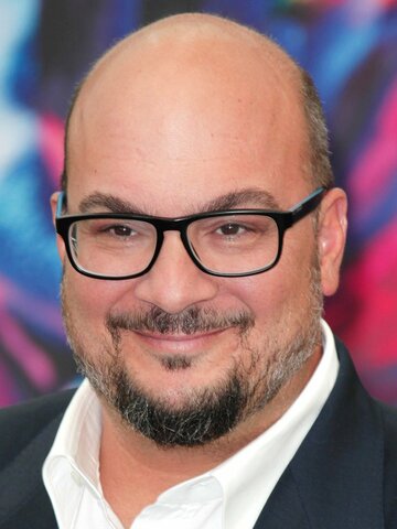 Anthony Zuiker Headshot