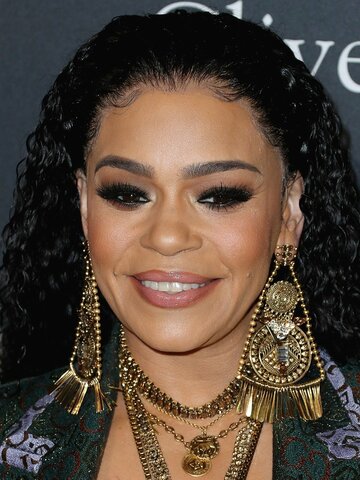 Faith Evans Headshot