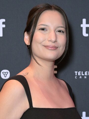 Darla Contois Headshot