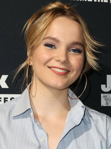 Vivian Olyphant Headshot